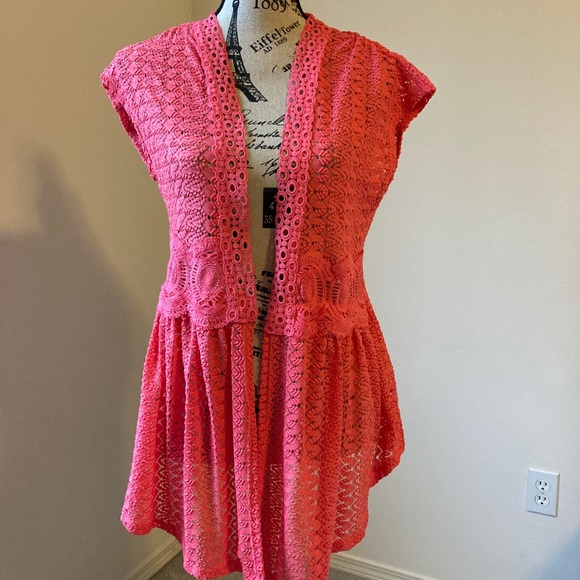 Women’s Lacey vest size 11/13
